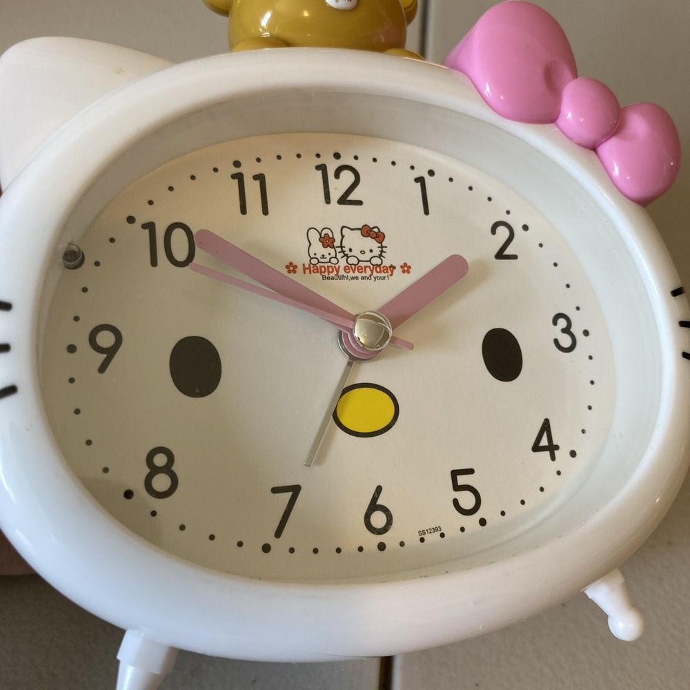 Hello Kitty Alarm Clock Bear Topper Pink Bow Battery Operated - Picture 15 of 15